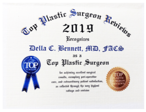 Top Plastic Surgeon Reviews Award 2019 · Awarded to Dr. Della Bennett, MD of Gemini Plastic Surgery in Rancho Cucamonga.